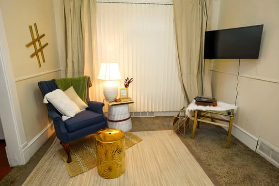 1104APT2